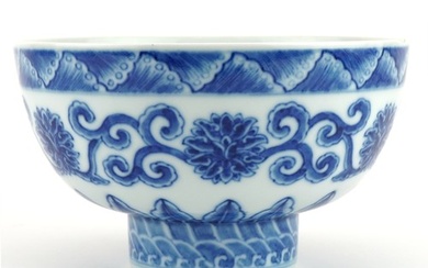 Chinese blue and white porcelain footed bowl hand painted wi...