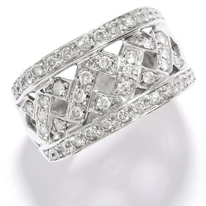 DIAMOND DRESS RING in white gold, set with round cut