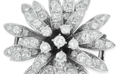 DIAMOND FLOWER BROOCH set with round cut diamonds