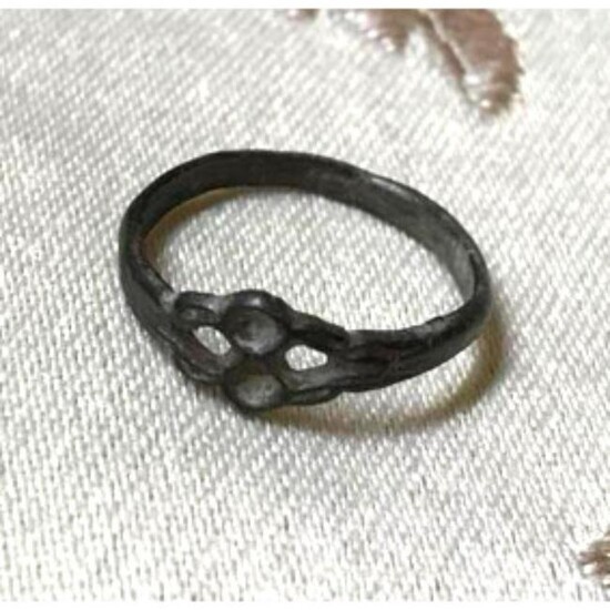 Early 19thc Eastern European Ladies Ring, Artifact