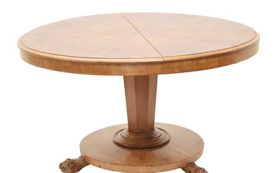 Early Victorian mahogany tilt-top breakfast or centre table