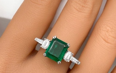 Emerald And Diamond Ring, 18k White Gold