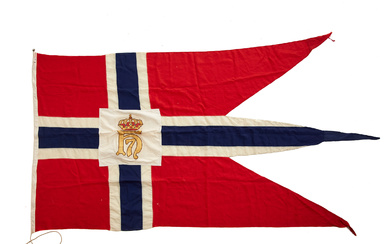 Flagg Flagg for Kongelig Norsk Seilforening. Midten av 1900-talet. Splittflagg...