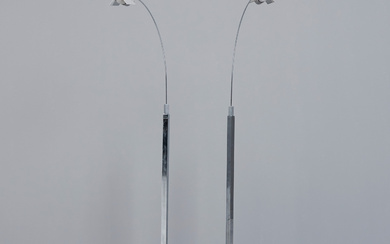 Fontana Arte, two reading lamps/floor lamps, model 'Falena', steel, chrome-plated, glass, 1980s, Italy (2).