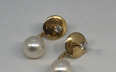 Freshwater Pearls - 18 kt. Yellow gold - Earrings Diamond