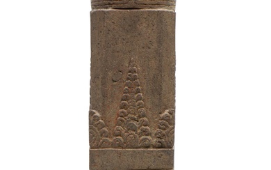 KHMER - Important Linga çivaïte en trois registres, XVIIe
