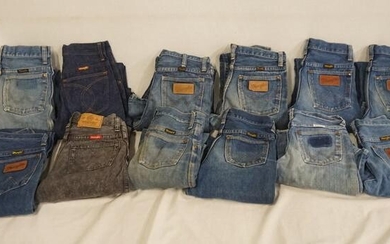 LOT OF 12 PAIRS OF VINTAGE WRANGLER JEANS