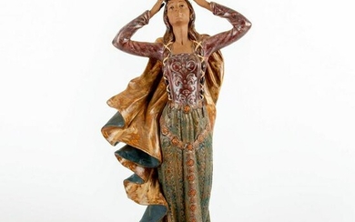 Lady Macbeth 1013518 - Lladro Porcelain Figurine