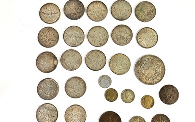 Lot de pièces de monnaie en argent comprenant : 1 pièce de 50 francs, Hercule,...