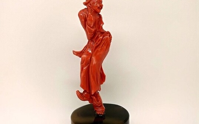 Magnificent Coral Sculpture - Red Coral - Mid 20th century