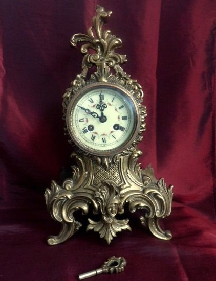 Mantel clock - Bronze and porcelain - Early 20th century