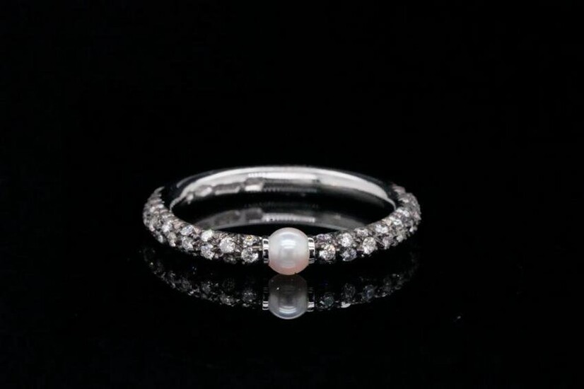 Mikimoto 3.2mm Akoya Pearl, 0.35ctw Diamond 18K Ring