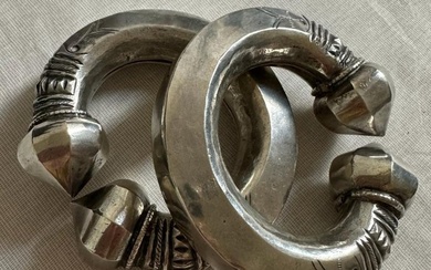 Pair of bracelets - Silver - India - mid 20th century