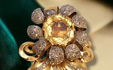 Pendant Vintage 18k Gold Topaz and Diamond Large Brooch