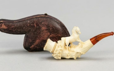 Pipe with case, end of the 19th c