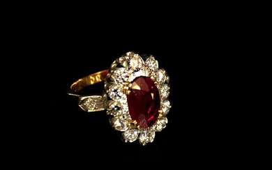 RING Pompadour two golds 8g85, set with an oval cut...