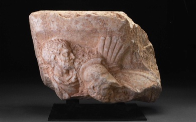 ROMAN MARBLE RELIEF WITH SOLDIER