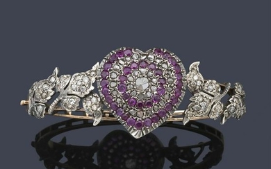 Rigid bracelet with central heart motif with diamonds