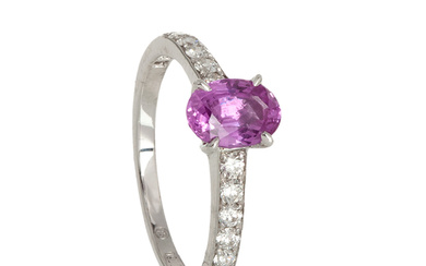 SUAREZ ring in white gold, pink sapphire and diamonds.