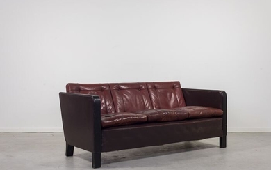 Scandinavian Art Deco sofa in brown leather