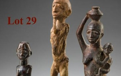 Small female bowl-bearing figure with child - Burkina