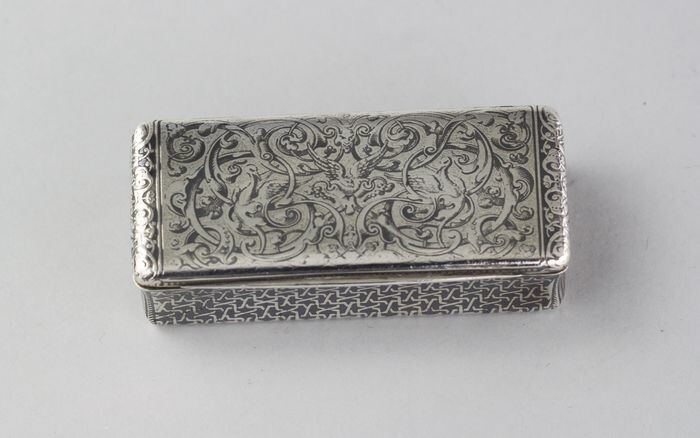 Snuff box - .800 silver - France - Late 19th century