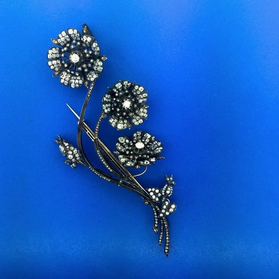 UNIQUE Victorian French 15 Carats Diamond Flower En