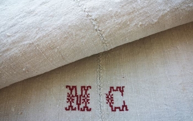 Very large piece of rustic fabric, pure linen with red initials. - Linen woven on loom. Without use. - Late 19th century