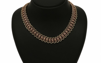 Viggo Wollny: A necklace of 14k gold and rose gold. L. 44 cm. Weight app. 69.5 g.