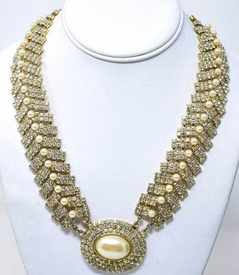 Vintage Costume Jewelry Paste Faux Pearl Necklace