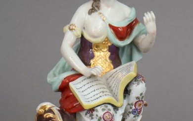 Wohl VOLKSTEDT Porzellanfigur ''Allegorische weibliche Figur mit Buch und Helm''