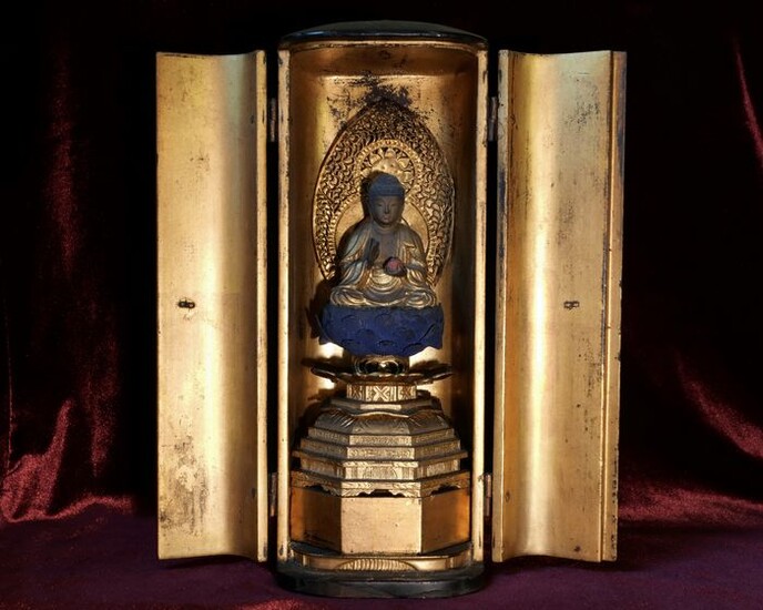 Zushi 厨子 (miniature shrine) of Yakushi Nyorai 薬師如来 - Gilt bronze, Gilt lacquered wood, Wood - Antique Buddha with Shrine - Japan - Meiji period (1868-1912)
