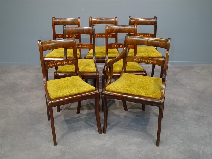 (-), set van 7 mahonie sabelpoot stoelen waarvan...