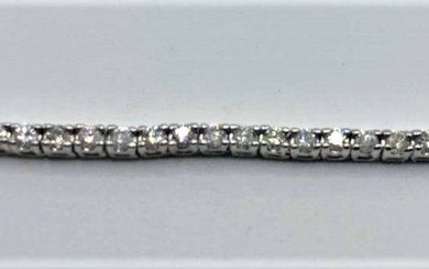 10 K White Gold Diamonds Tennis Bracelet 57 Diamonds