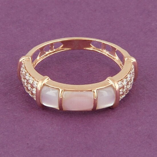14 K Rose Gold Diamond & Mother of Pearl Ring