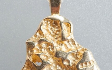 14-Karat Yellow-Gold 'Nugget' Form Pendant, 3.3 dwt, L: 1-1/4 in