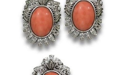 1920s SET OF RING AND EARRINGS IN PLATINUM, DIAMONDS AND CORAL