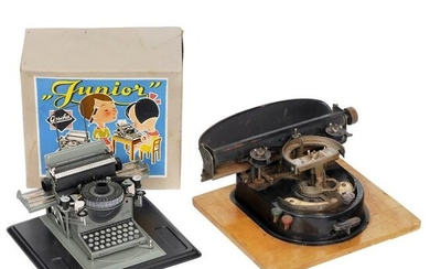 2 Typewriters: Gescha Junior and Geniatus