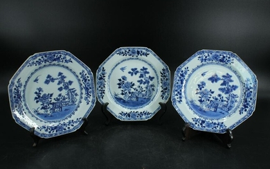 3 Chinese Blue and White Export Porcelain Plates