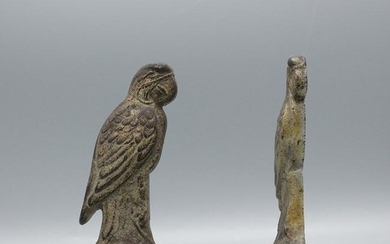 Circa 1920 Antique Parrot Bookends in Cast Iron