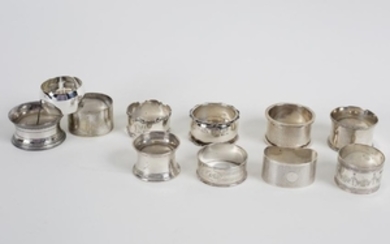 Eight silver napkin rings, approximately 180gm and