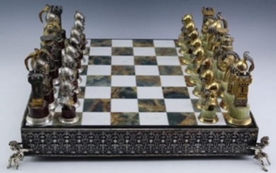 Giuseppe Vasari 1934-2005 Italy Complete Chess Set