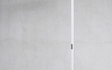 Lampadaire XT-A Floor, par Tobias Grau, structure en aluminium, diffuseur led muni d'un capteur de présence, h. 191 cm