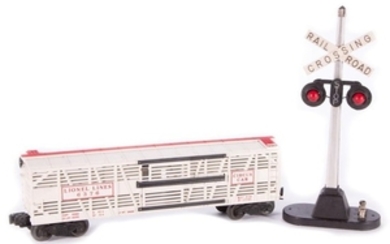Lionel O Gauge 6376 Circus Car and 154 Crossing Signal