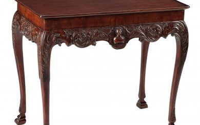 61032: An Irish Mahogany Side Table, 19th century 29-1