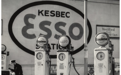 Berenice Abbott (1898-1991), Esso Gasoline Station, Tenth Avenue, New York (1935)