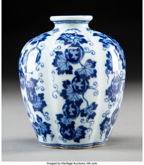78232: A Chinese Blue and White Porcelain Melon Jar Mar