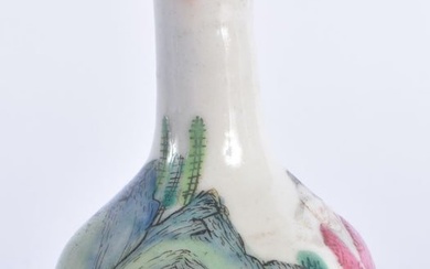 A 19TH CENTURY CHINESE FAMILLE ROSE PORCELAIN BULBOUS SNUFF BOTTLE AND STOPPER Qing, painted with a