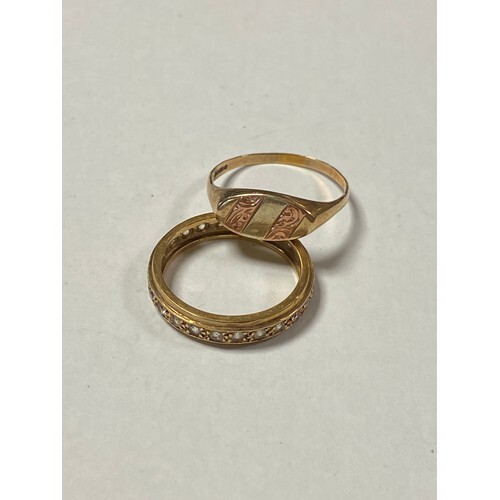 A 9ct gold signet ring and a 9ct gold eternity band