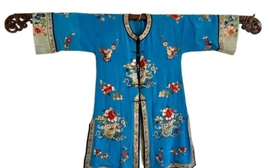A CHINESE LATE QING DYNASTY EMBROIDERED BLUE FEMALE SUMMER ROBE